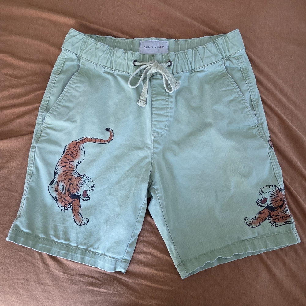 Sun + Stone Green Men's Tiger Print Shorts Size Small